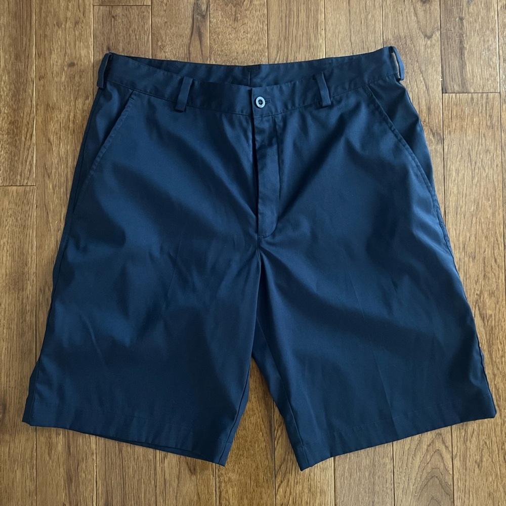 Nike Navy Blue Men's Golf Shorts size 32